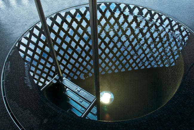 Entreprise - Photographie de la cuve d'eau froide pour les Bains de la Gruyère Charmey
